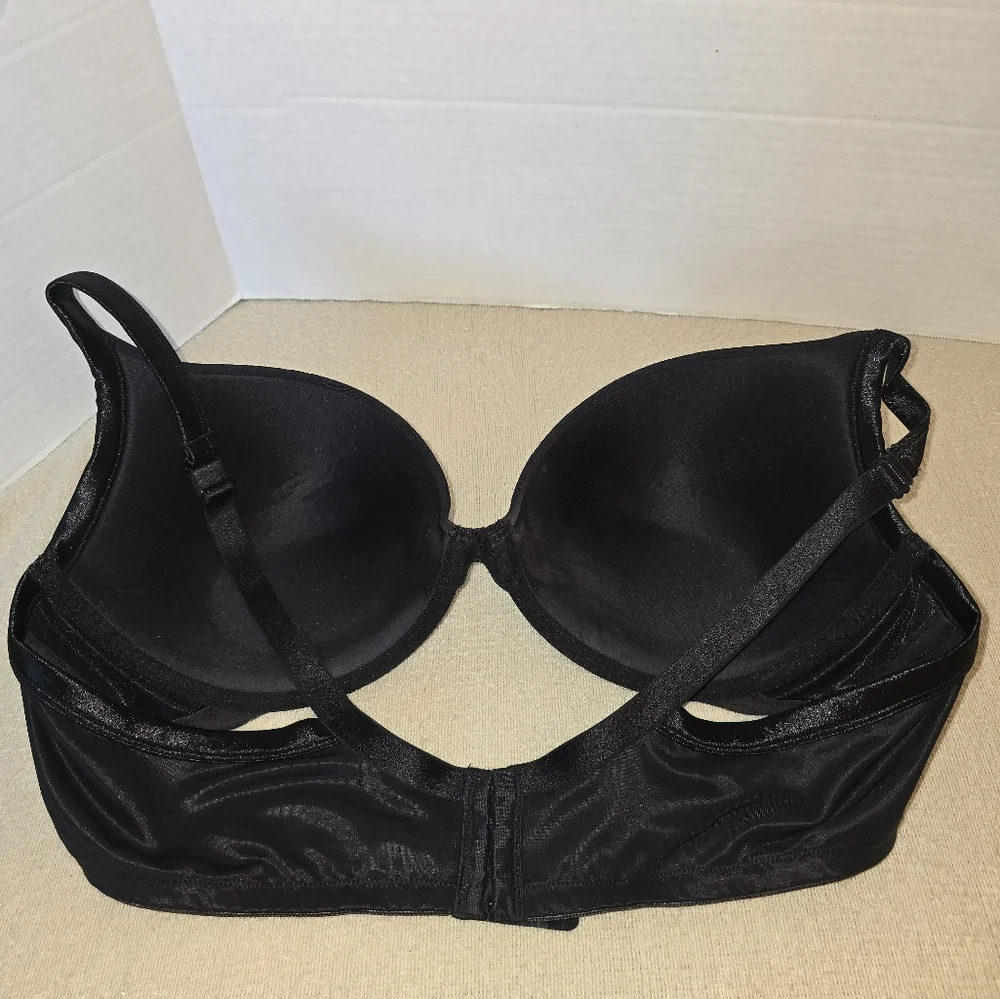 Cacique Black Underwire-Smooth, Boost, Plunge Bra size 46C